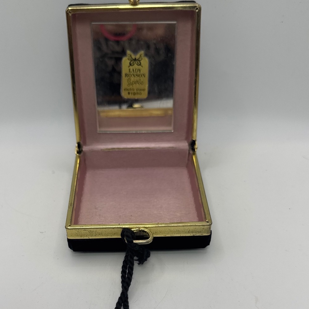Vintage Lady Ronson Superbe Black Velvet Jewelry Trinket Box Case Gold Trim 1950 - Picture 6 of 9